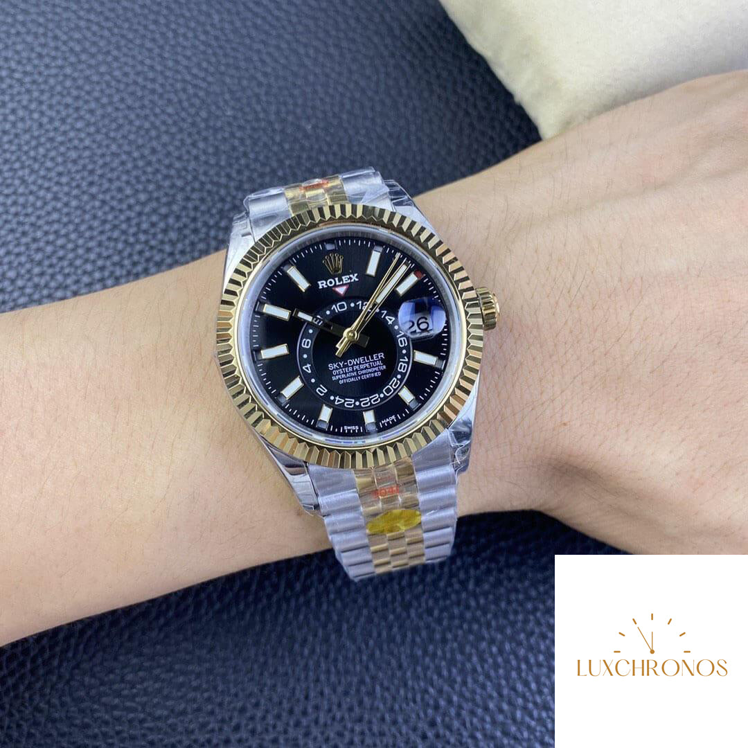 Replica Rolex Sky Dweller M336933-0004 1:1 Best Edition Noob Factory V2 Black Dial