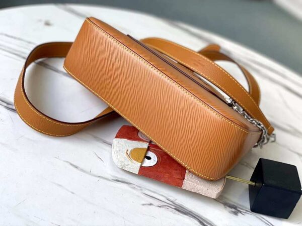 LOUIS VUITTON MARELLE BAG