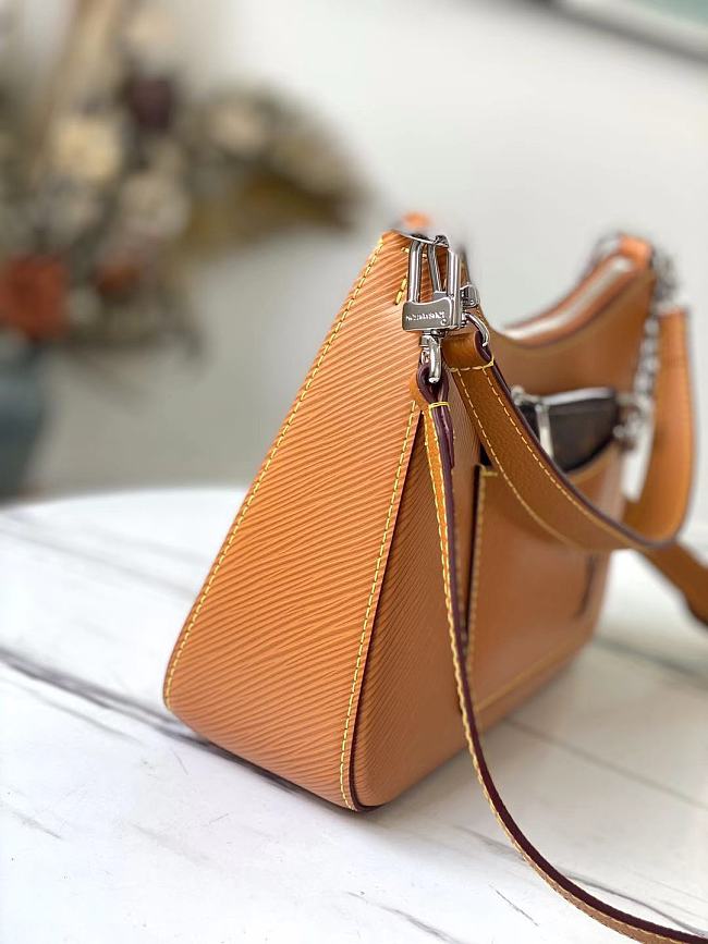 LOUIS VUITTON MARELLE BAG