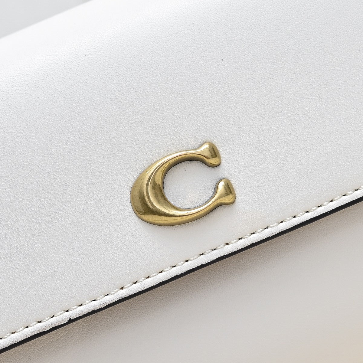 CAN90 White