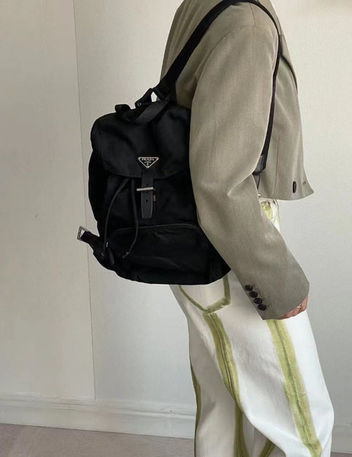 001Black