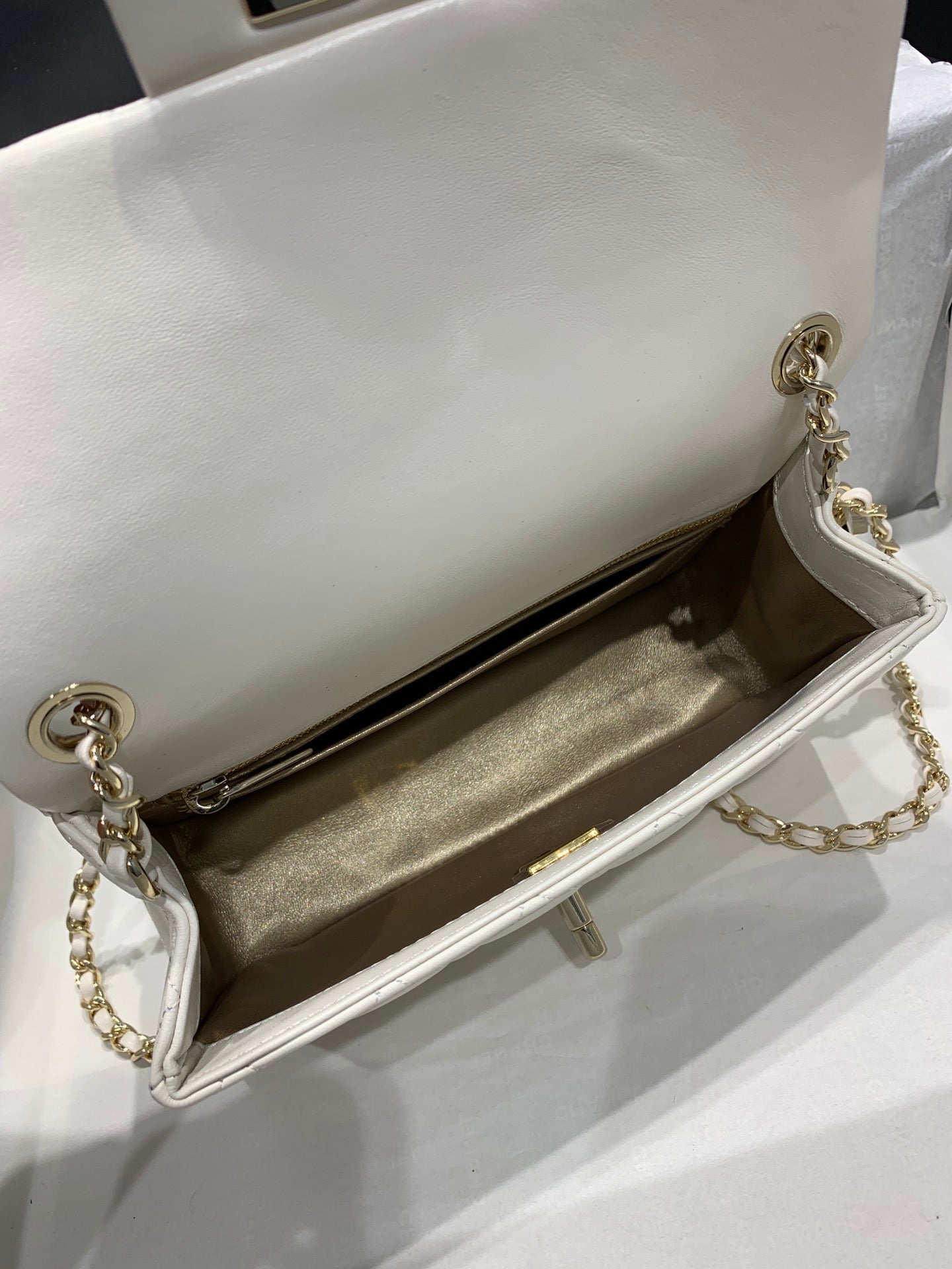 Chanel AS1787#