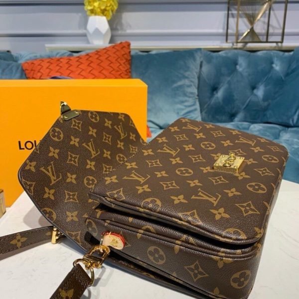 Louis Vuitton Pochette Metis Bag Monogram